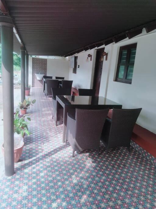 A Quaint Cottage With Rajah'S Seat View. Madikeri Kültér fotó